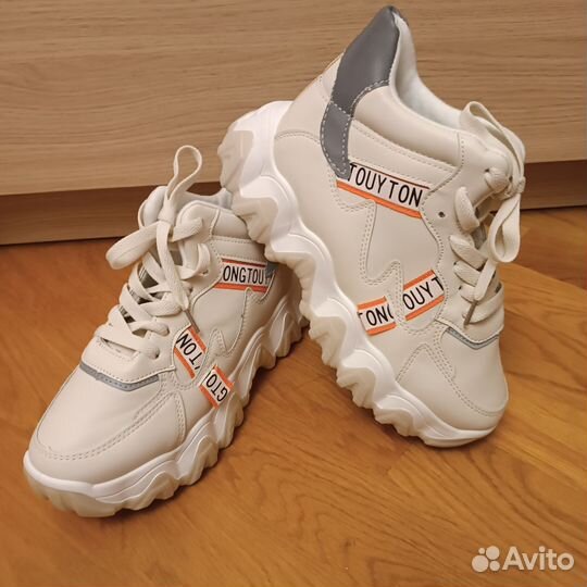 Кроссовки зимние новые