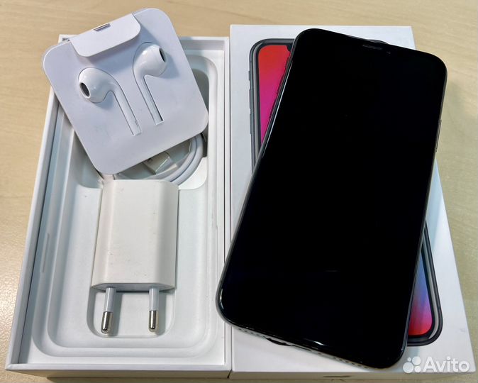 iPhone X, 64 ГБ