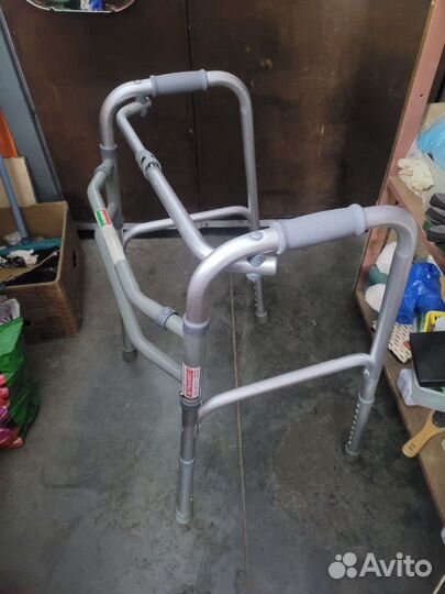 Ходунки для взрослых