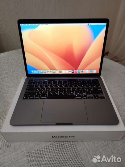 Apple MacBook Pro 13 M1 8gb 256 gb