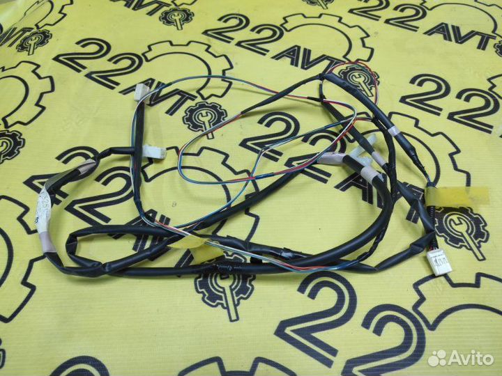 Проводка потолка Toyota Corolla Spacio NZE121