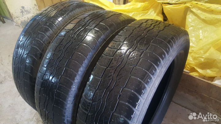 Bridgestone Dueler H/T D687 225/65 R17