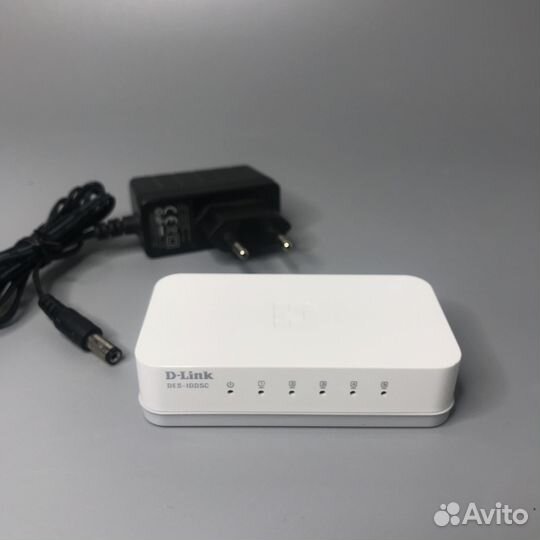 Коммутатор D-Link DES-1005P/B1A