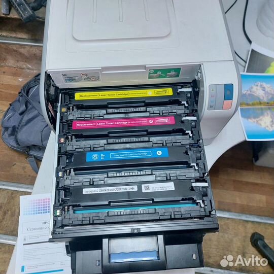 Цветной лазерный принтер HP Color laserjet CP1215