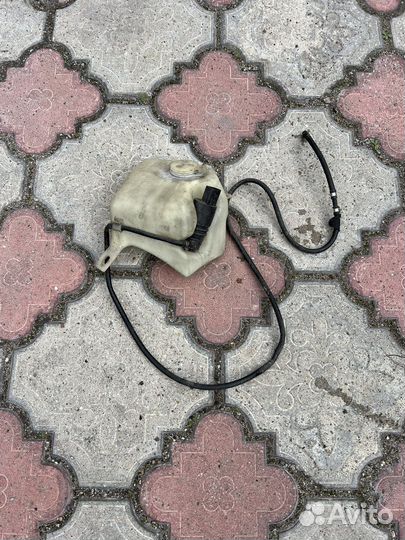 Бмв е38 бачок омывателя