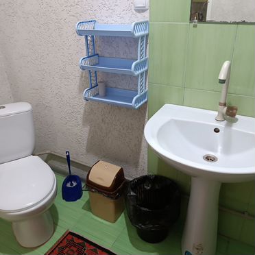 Комната 20 м² в 5-к., 1/1 эт.