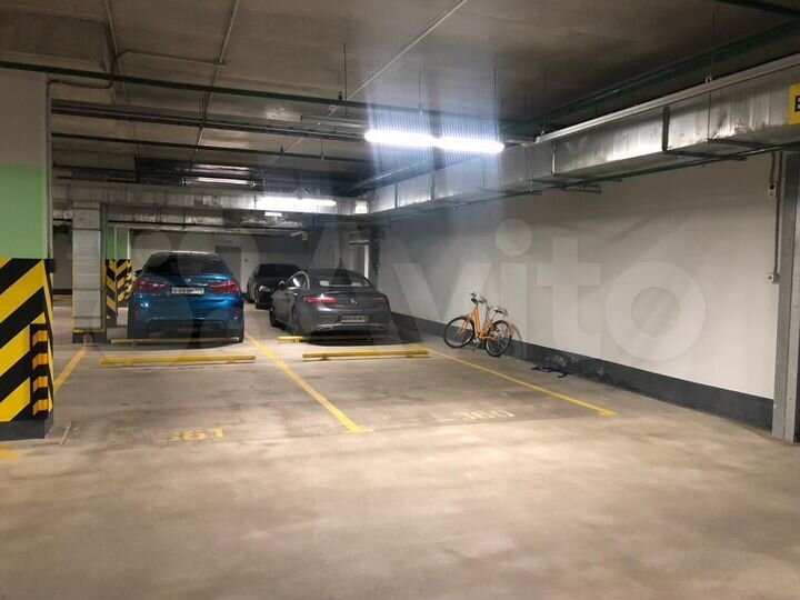 Машиноместо, 15 м²