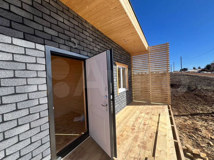 Дом 63 м² на участке 10 сот.