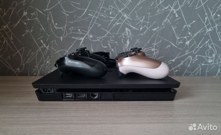 Sony PS4 Slim +2 геймпада +12 игр