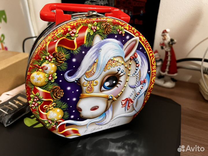 Новогодняя шкатулка для рукоделия