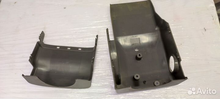 Кожух рулевой колонки Volvo S80