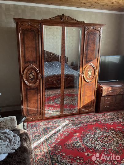 Спальный гарнитур бу