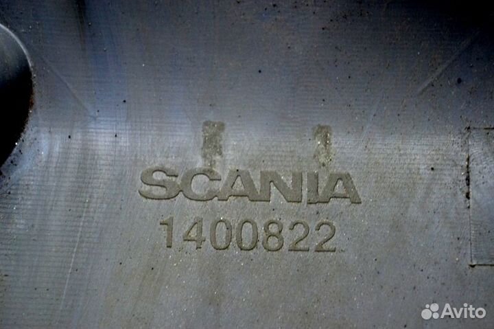 Кожух рулевой колонки, нижняя часть scania 4-serie