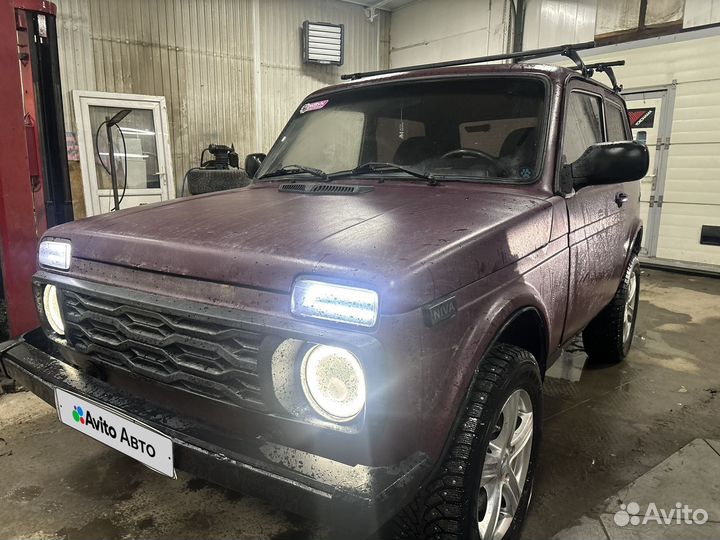 LADA 4x4 (Нива) 1.7 МТ, 2011, 240 500 км