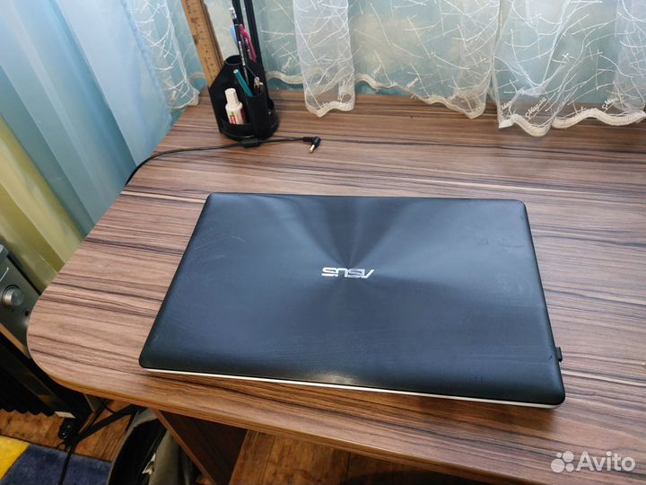 Ноутбук Asus