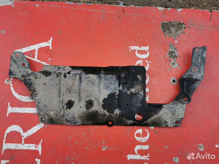 Защита двигателя задняя lancer 9