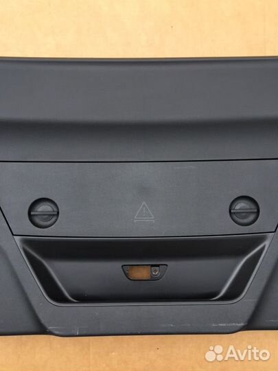 Обшивка крышки багажника Bmw 6 G32