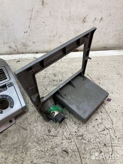 Накладка декоративная на панель FAW Vita