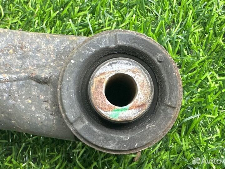 Рычаг подвески задний левый Nissan Armada TA60