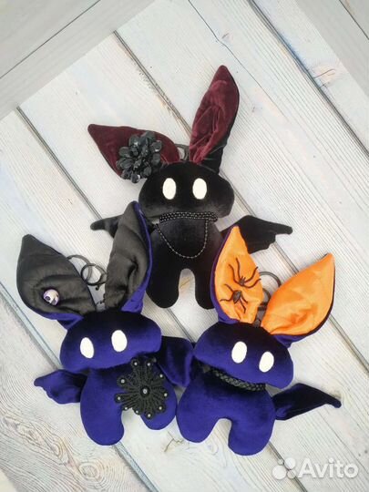 Брелок, украшение на сумку, рюкзак 