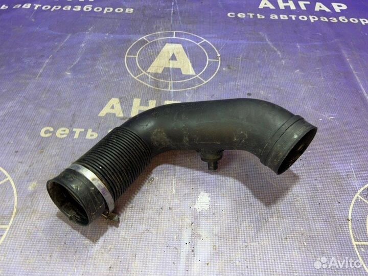 Патрубок воздушного фильтра Opel Astra H Z16XER