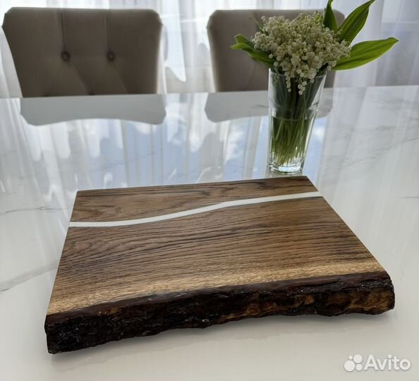 Разделочная доска для подачи с эпоксидной смолой