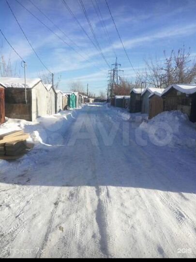 Гараж, > 30 м²