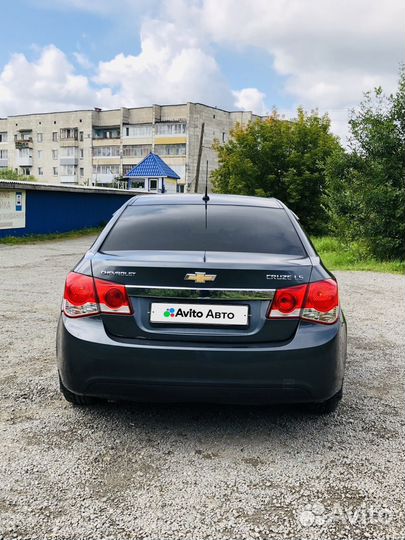 Chevrolet Cruze 1.6 МТ, 2011, 400 000 км