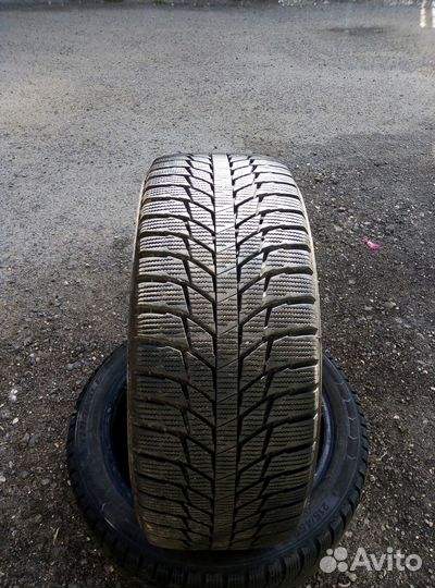 Triangle Snowlink TWT02 215/45 R17 91R