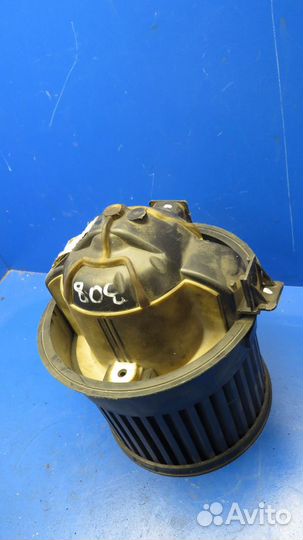 Моторчик печки Пежо 308