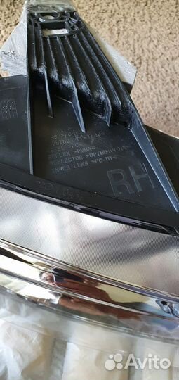 Фара jeep grand cherokee wk2 оригинал