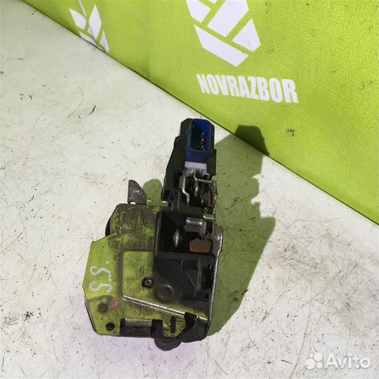 Замок двери задней правой бмв Е34