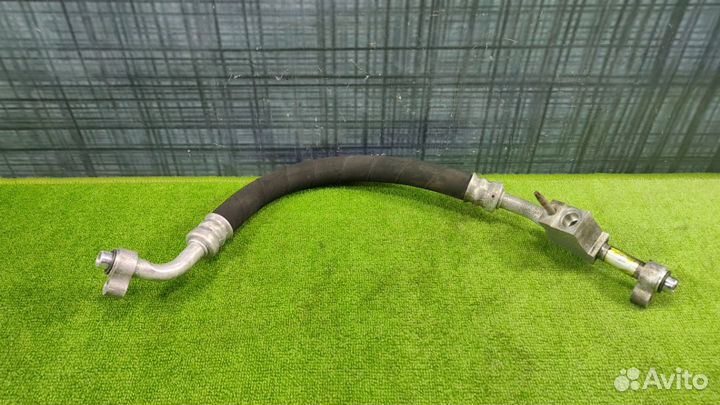 Шланг кондиционера Cadillac Escalade LQ9 2004