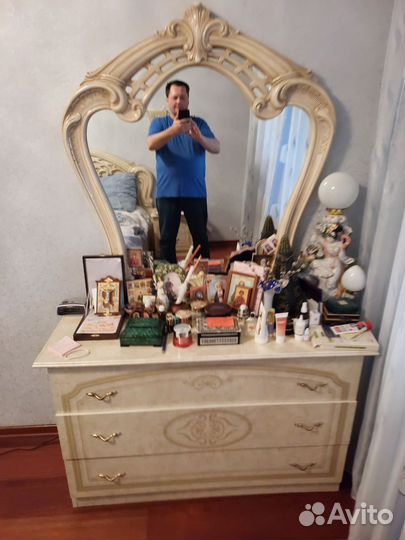 Спальный гарнитур бу