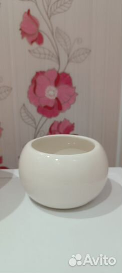 Кашпо горшок для цветов