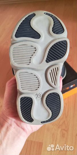 Кроссовки детские