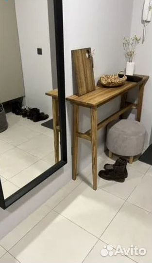 Консольный столик в прихожую