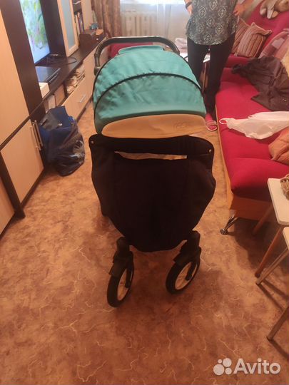 Прогулочная коляска