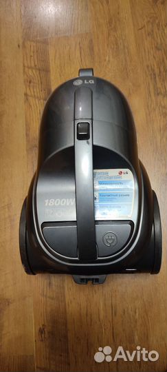 Пылесос LG 1800 W
