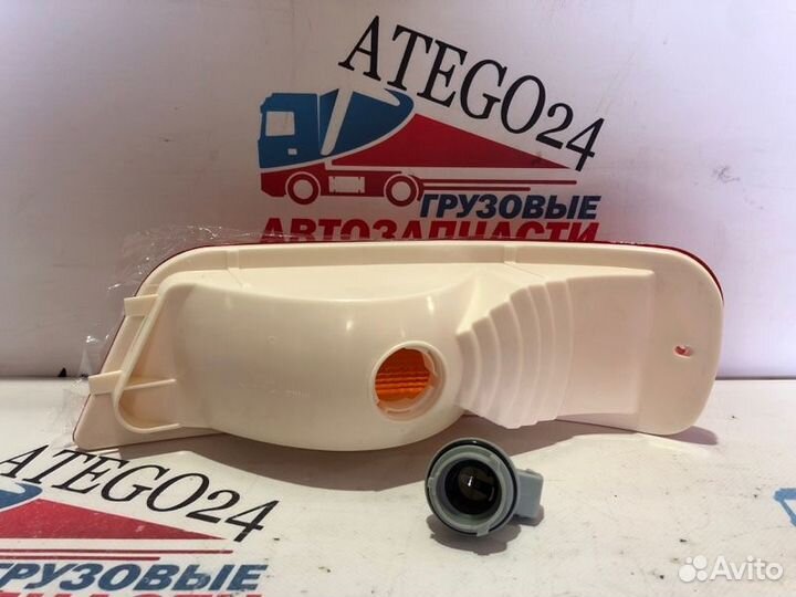 Повторитель поворота передний правый Mercedes-Benz