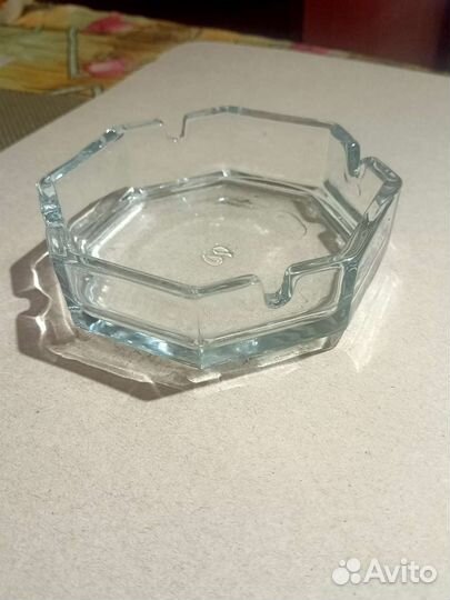 Пепельница стекло