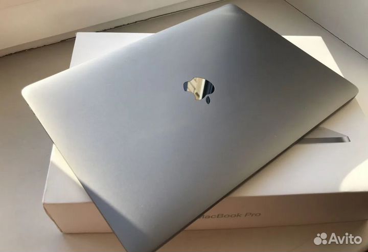 Apple MacBook Pro 13' mid 2019 16/512/i5 1.4 Ghz