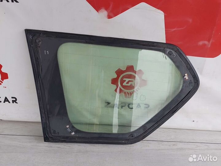 Toyota Land Cruiser Prado 150 Форточка