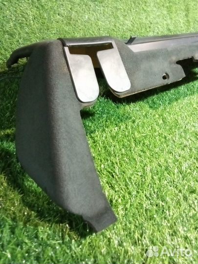 Задняя полка со шторкой под колонки Volvo 960