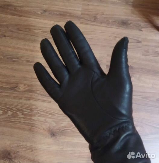 Перчатки женские кожаные