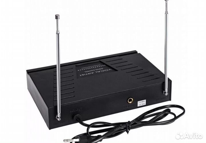 Набор беспроводных микрофонов Weisre WM-03V