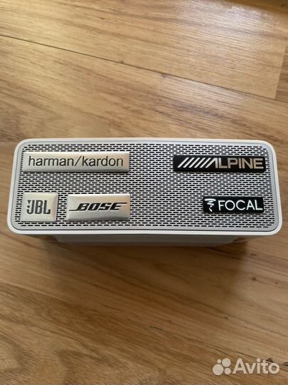 Шильдики (логотопипы) на колонки