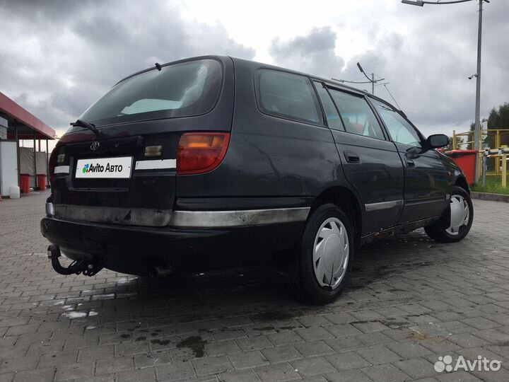 Toyota Caldina 1.5 AT, 1996, 260 000 км