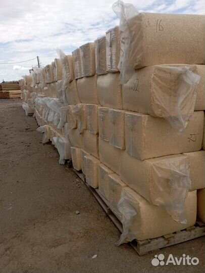 Опилки, сухая стружка