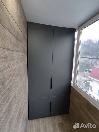 Шкаф на балкон на заказ